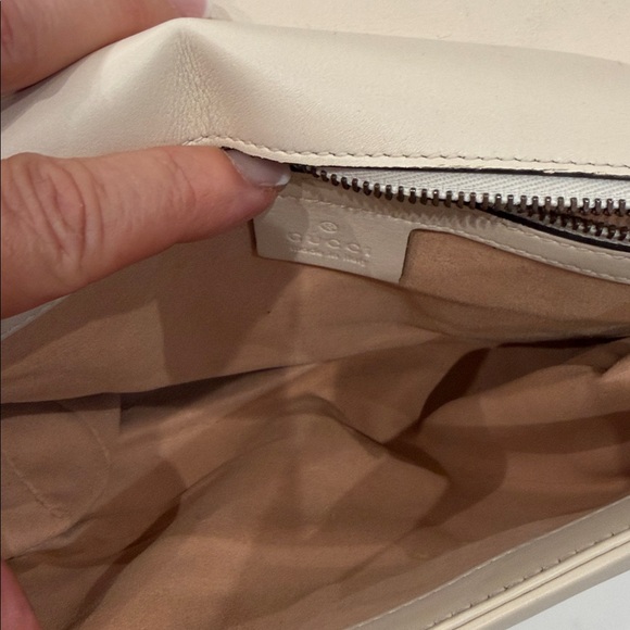 Gucci GG marmot chain bag in off white - Picture 10 of 13